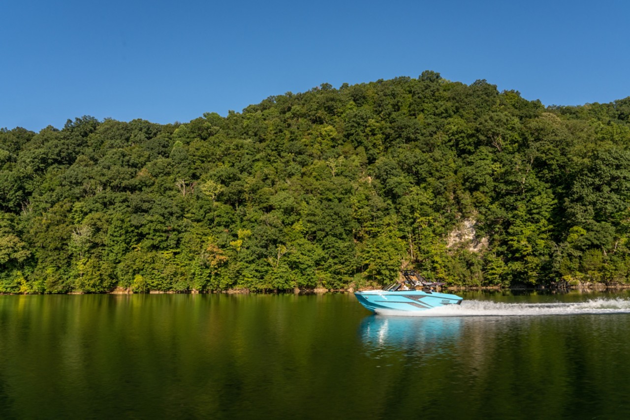 Heyday Wake Boat, Port View, Boat Underway